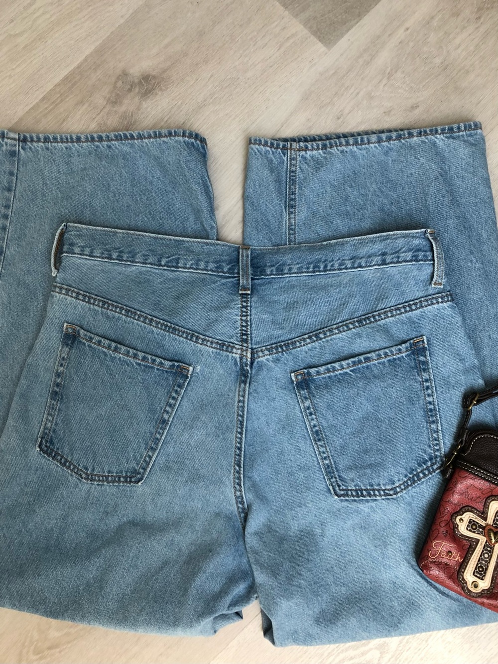 Old Navy High Rise Wide Leg Baggy Jeans Light Wash Size 16 - Picture 8 of 12